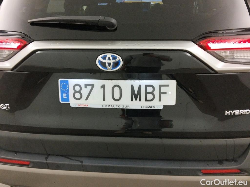  Toyota  RAV4 TOYOTA  / 2018 / 5P / todoterreno 2.5l 220H Advance #18