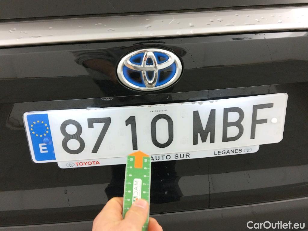  Toyota  RAV4 TOYOTA  / 2018 / 5P / todoterreno 2.5l 220H Advance #19