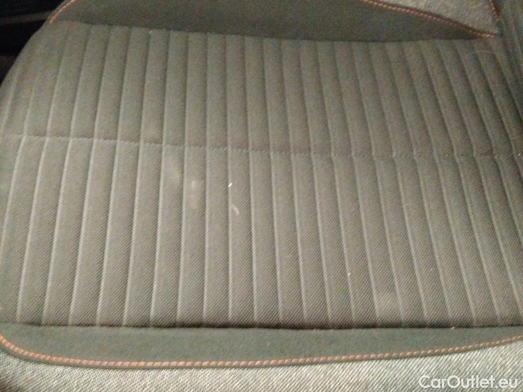  Peugeot  2008 PEUGEOT  / 2019 / 5P / todoterreno Active Pack BlueHDI 81kW (110CV) #6