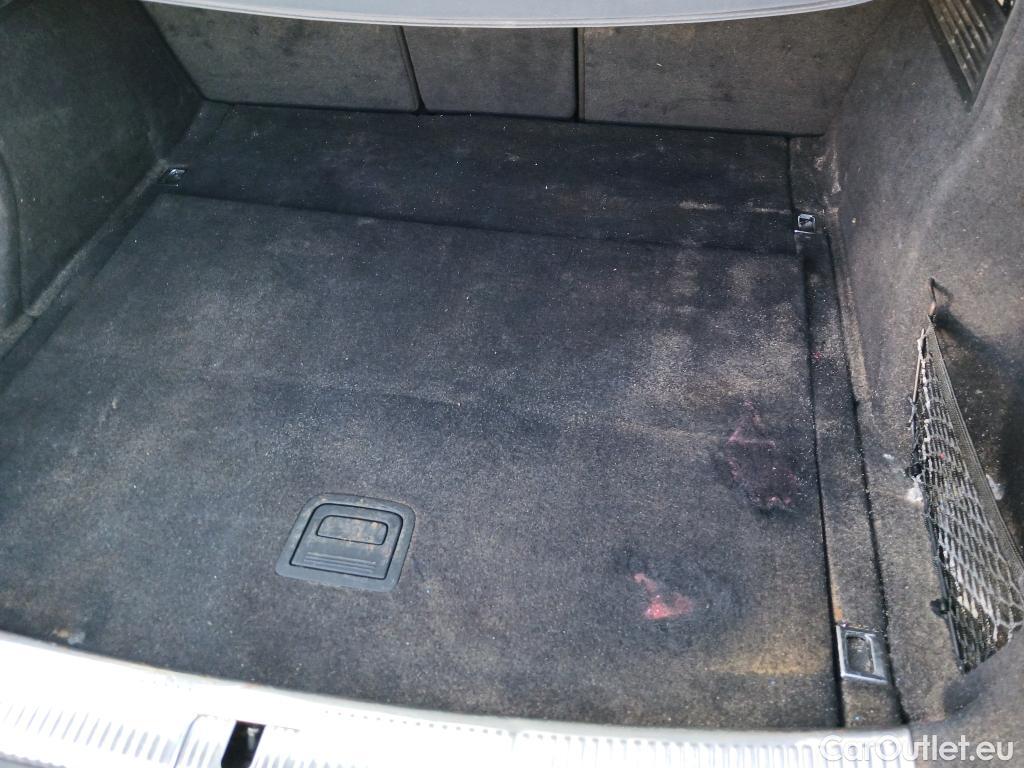  Audi  Q5 AUDI  / 2016 / 5P / todoterreno Design 35 TDI 120kW S tronic (AC) #18