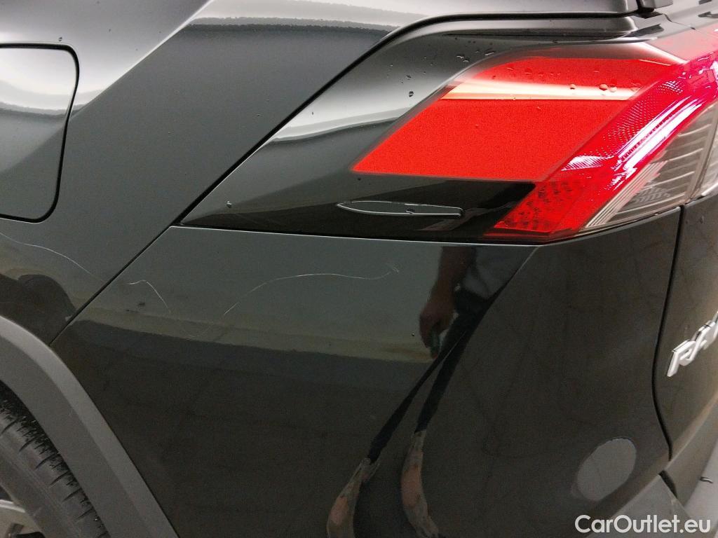  Toyota  RAV4 TOYOTA  / 2018 / 5P / todoterreno 2.5l 220H Advance #14