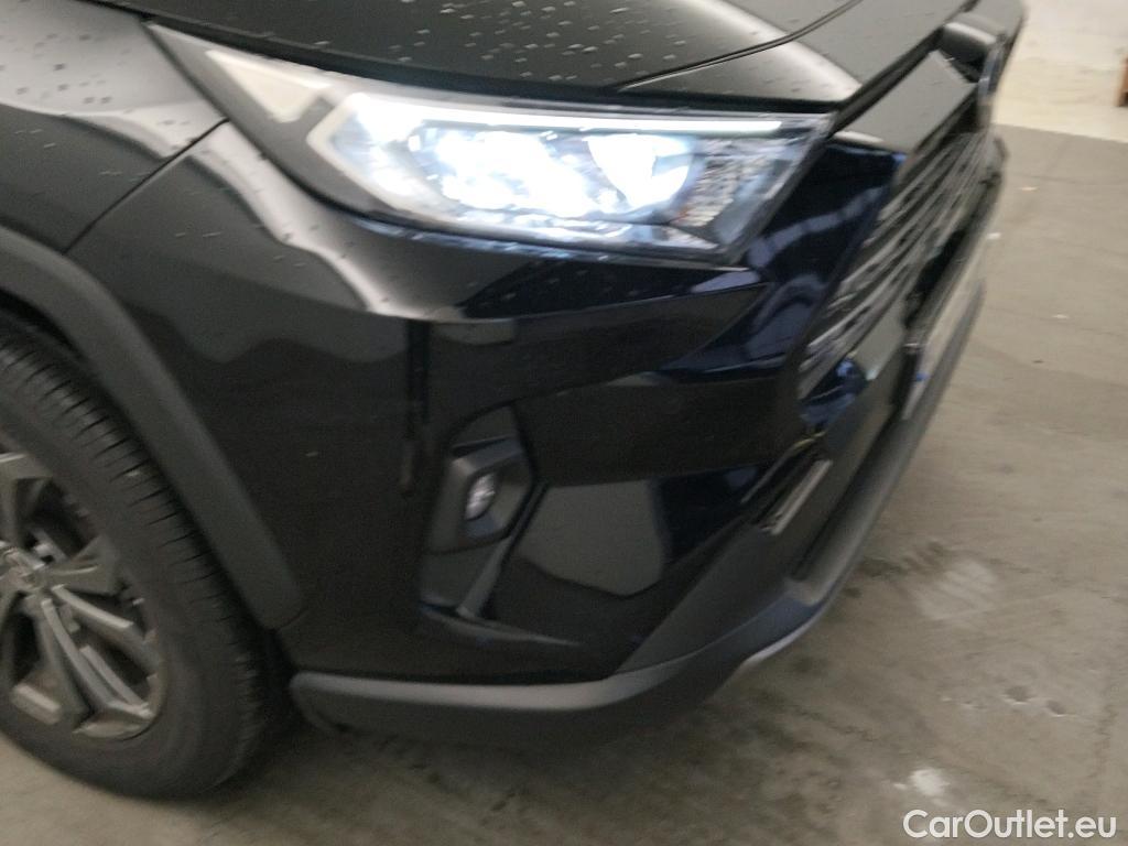  Toyota  RAV4 TOYOTA  / 2018 / 5P / todoterreno 2.5l 220H Advance #26