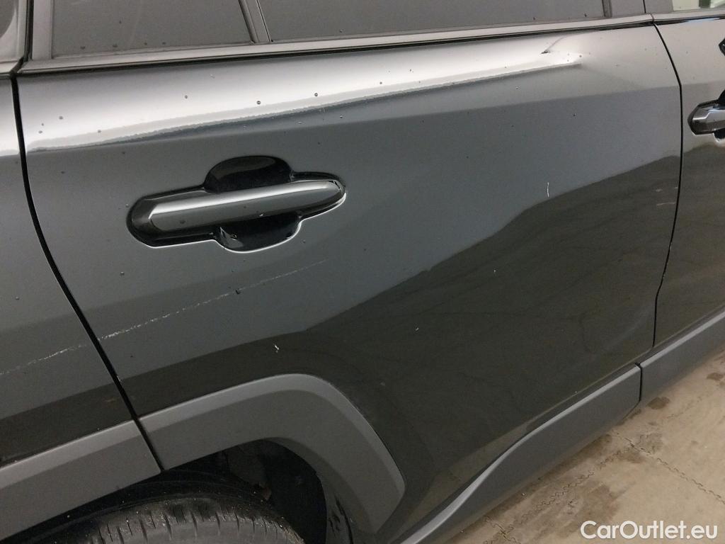  Toyota  RAV4 TOYOTA  / 2018 / 5P / todoterreno 2.5l 220H Advance #7