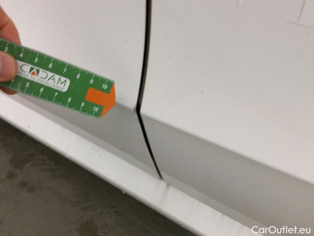  Skoda  Fabia SKODA  / 2021 / 5P / berlina con portón 1.0 TSI 70kW (95CV) Ambition (AC2) #13