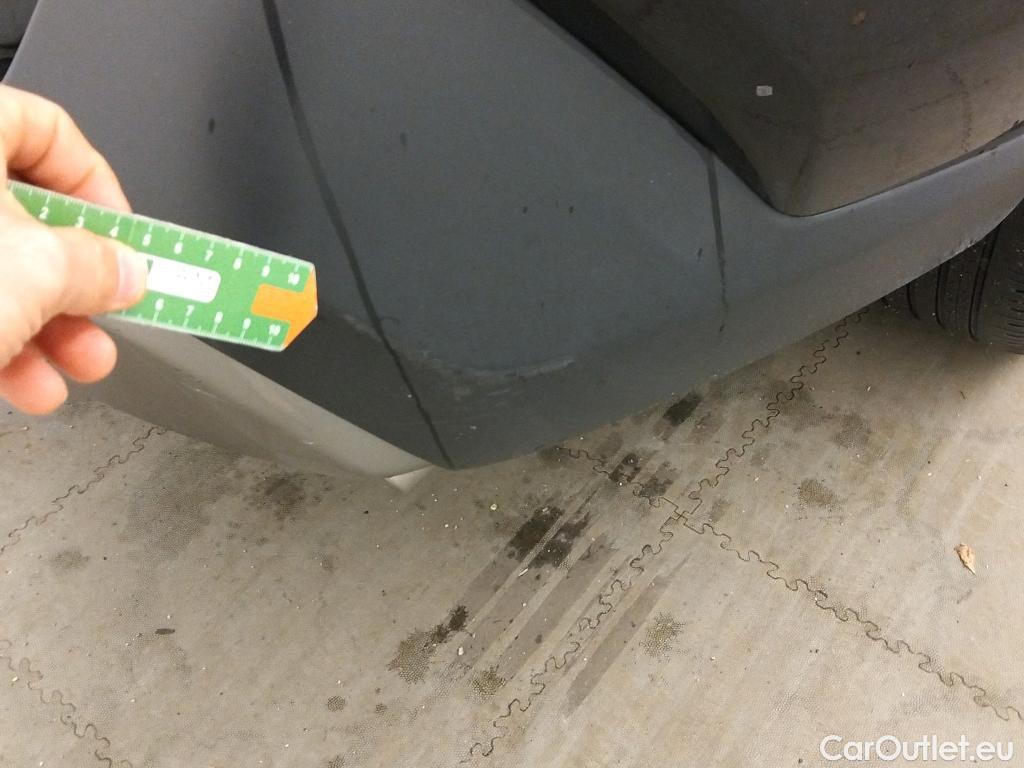  Toyota  RAV4 TOYOTA  / 2018 / 5P / todoterreno 2.5l 220H Advance #13