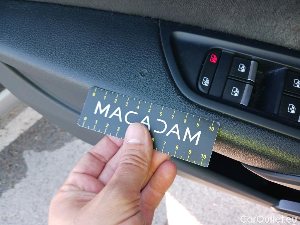  Audi  Q5 AUDI  / 2016 / 5P / todoterreno Design 35 TDI 120kW S tronic (AC) #13