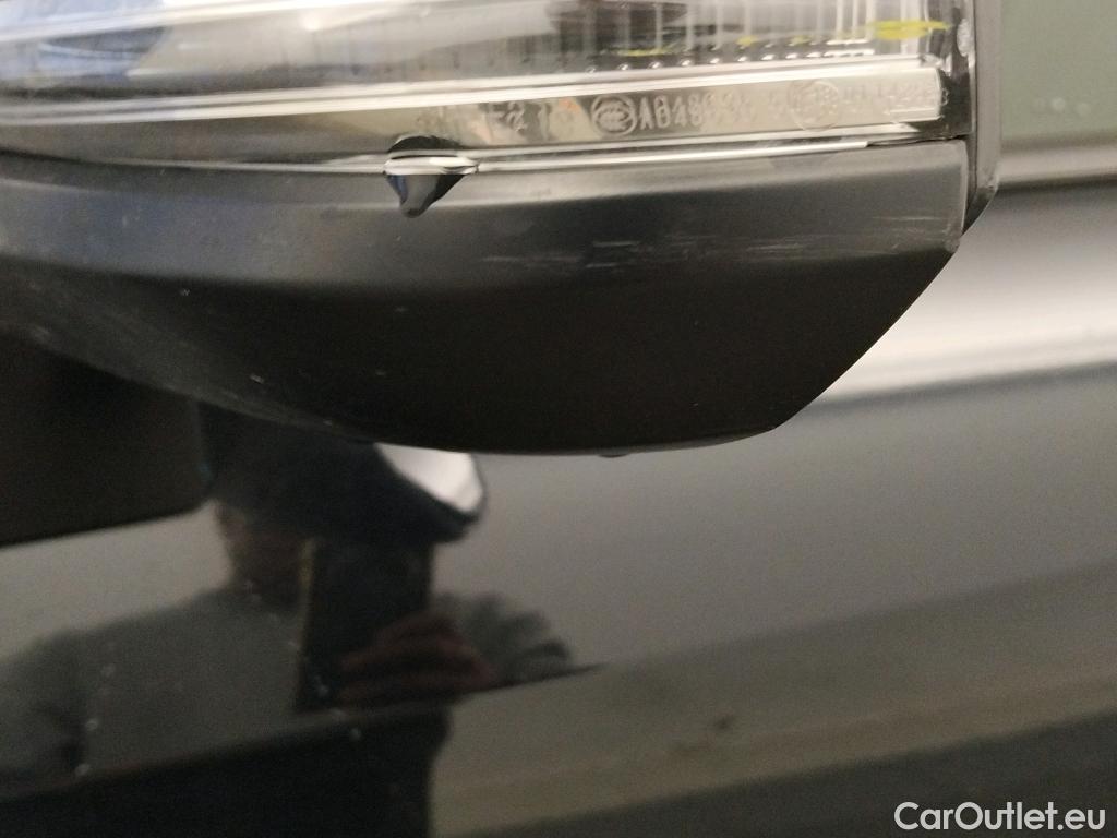  Toyota  RAV4 TOYOTA  / 2018 / 5P / todoterreno 2.5l 220H Advance #22