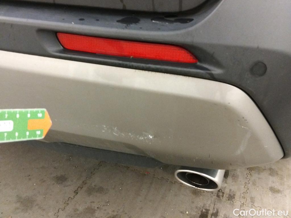  Toyota  RAV4 TOYOTA  / 2018 / 5P / todoterreno 2.5l 220H Advance #17