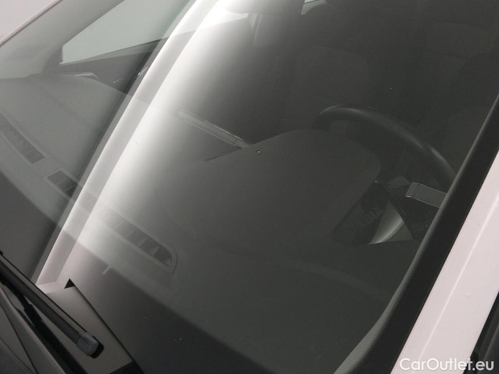  Skoda  Fabia SKODA  / 2021 / 5P / berlina con portón 1.0 TSI 70kW (95CV) Ambition (AC2) #1