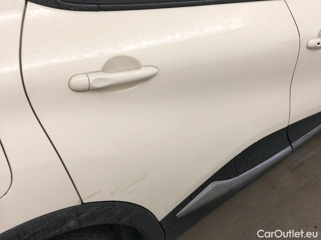  Renault  Captur RENAULT  / 2017 / 5P / crossover Zen TCe 66kW (90CV) -18 (CX) #13