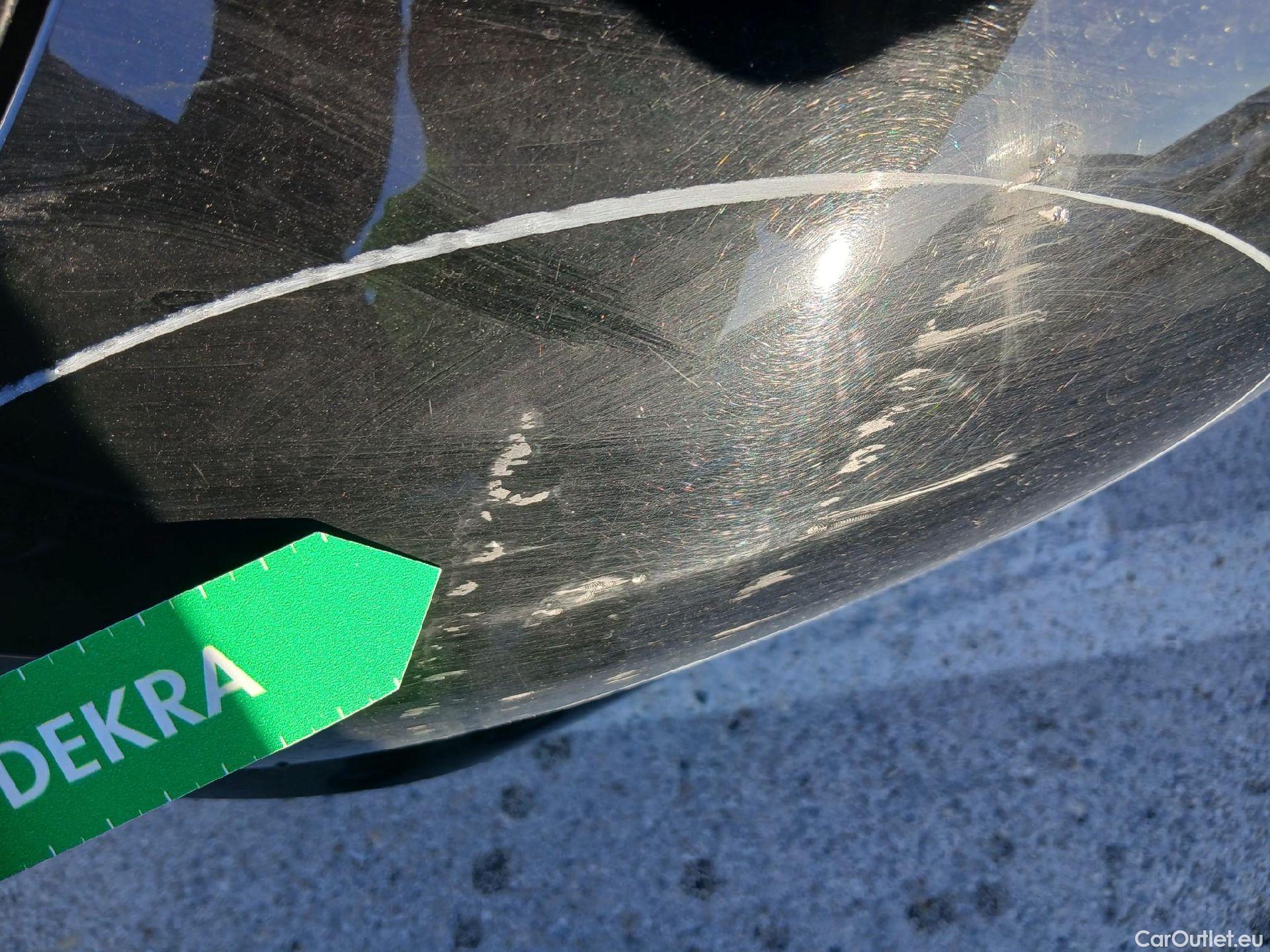  Bmw  Serie 3 BMW  / 2018 / 4P / sedán 318d Auto. #22