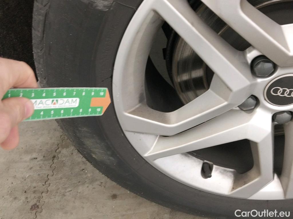  Audi  Q5 AUDI  / 2020 / 5P / todoterreno Advanced 35 TDI 120kW S tronic (AC2) #32