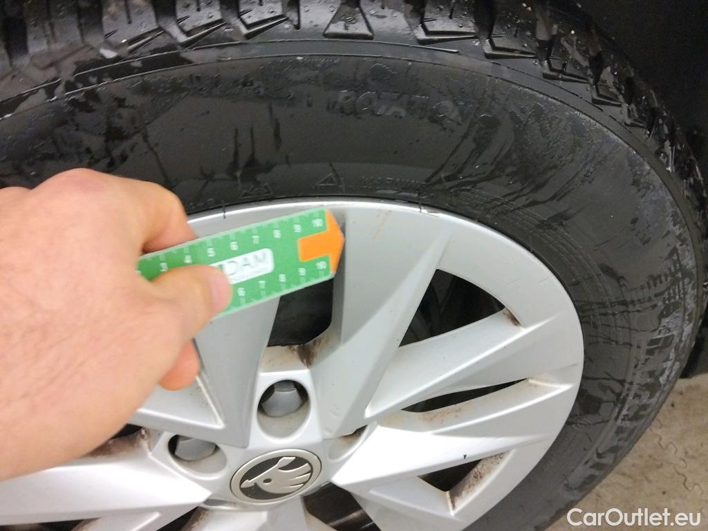  Skoda  Fabia SKODA  / 2021 / 5P / berlina con portón 1.0 TSI 70kW (95CV) Ambition (AC2) #17