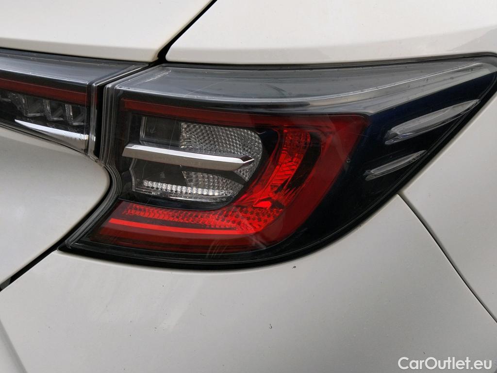  Toyota  Corolla TOYOTA  1.8 125H ACTIVE TECH E-CVT #36