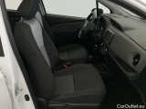 Toyota  Yaris TOYOTA  / 2017 / 5P / berlina con portón 1.5 100H Active #6