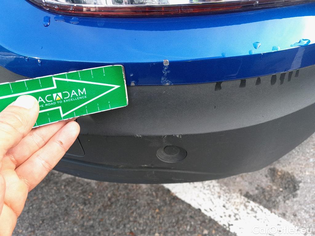  Renault  Kadjar RENAULT  / 2019 / 5P / crossover Intens Blue dCi 85kW (115CV) #21