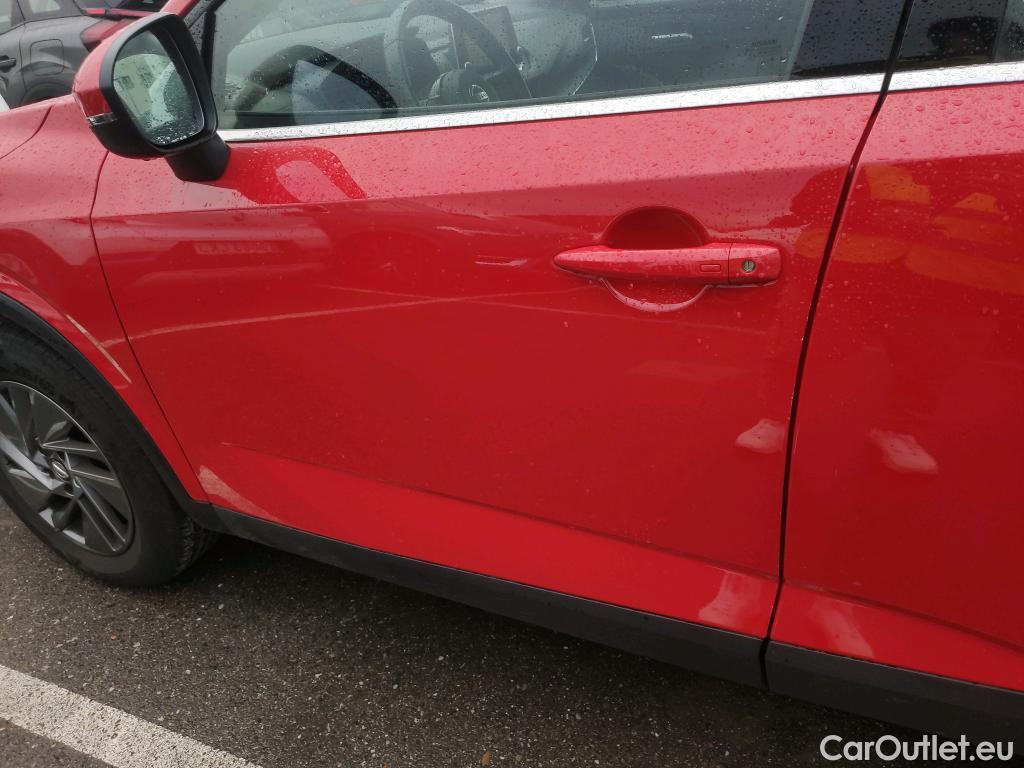  Nissan  Qashqai NISSAN  / 2021 / 5P / todoterreno DIG-T 103kW (140CV) mHEV 4x2 Acenta #3