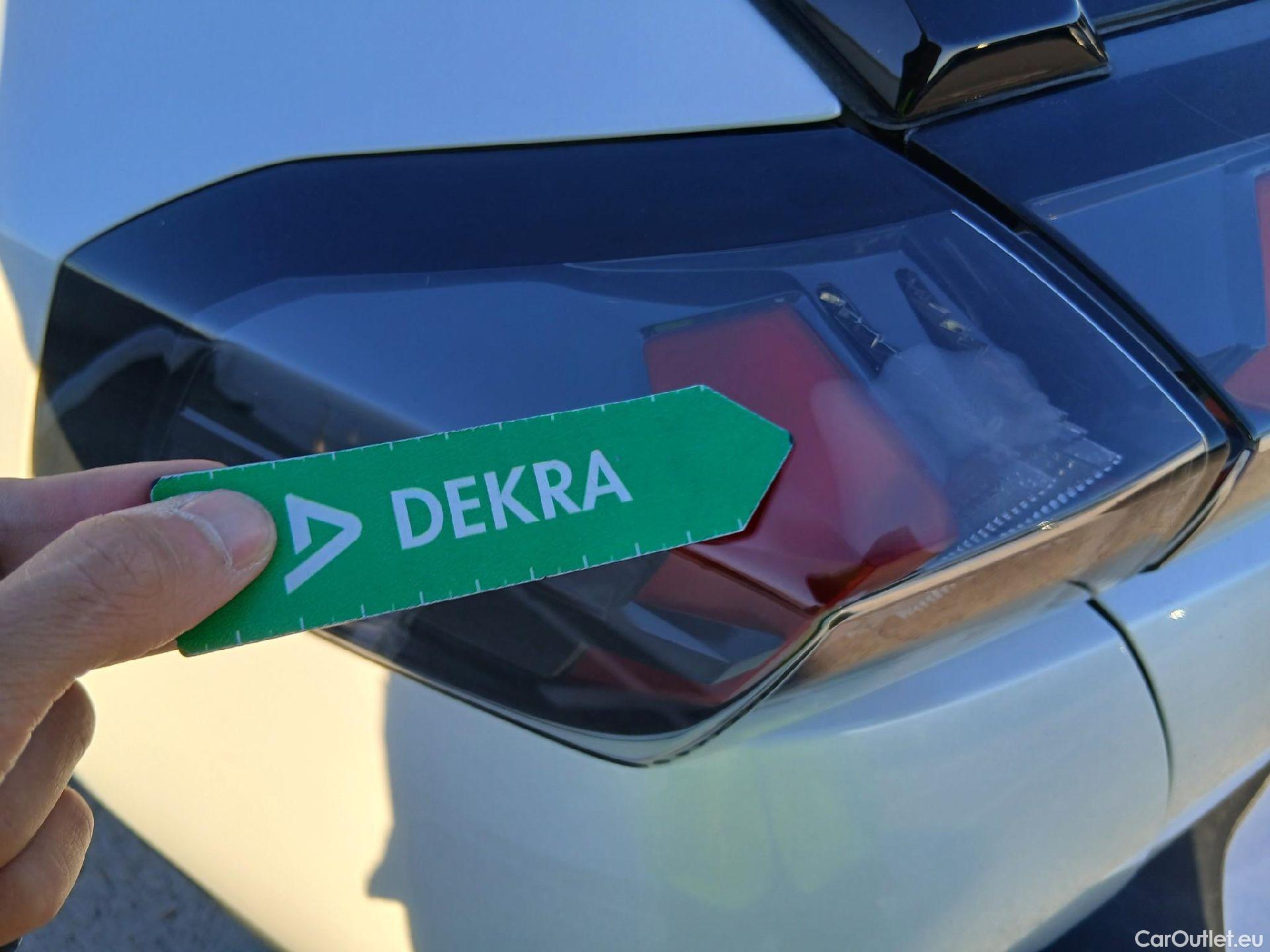  Peugeot  2008 PEUGEOT  / 2019 / 5P / todoterreno Active Pack Puretech 100 S&S BVM6 #11