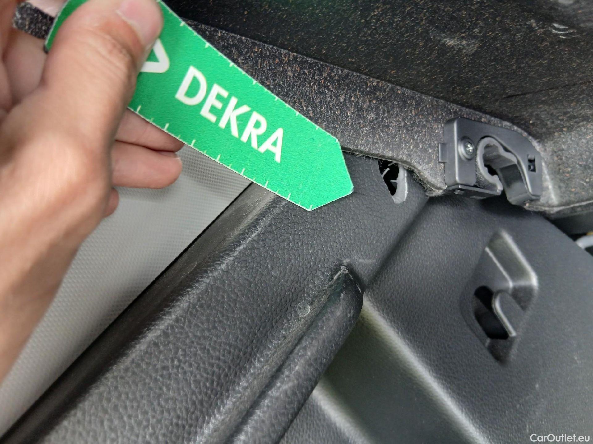  KIA  STONIC KIA  / 2017 / 5P / todoterreno 1.0 T-GDi 74kW (100CV) MHEV iMT Concept #29