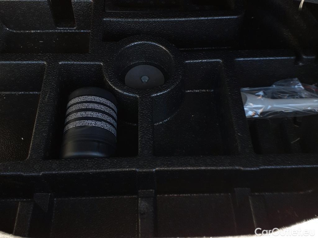  Jeep  Patriot JEEP Renegade / 2014 / 5P / todoterreno S 1.3 PHEV 177kW (240CV) AT AWD #3