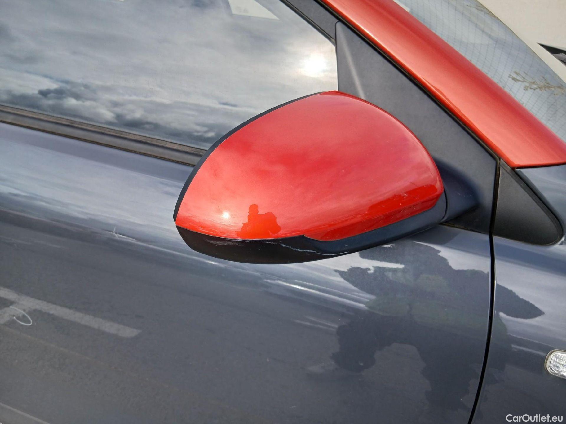  KIA  STONIC KIA  / 2017 / 5P / todoterreno 1.0 T-GDi 74kW (100CV) MHEV iMT Concept #39