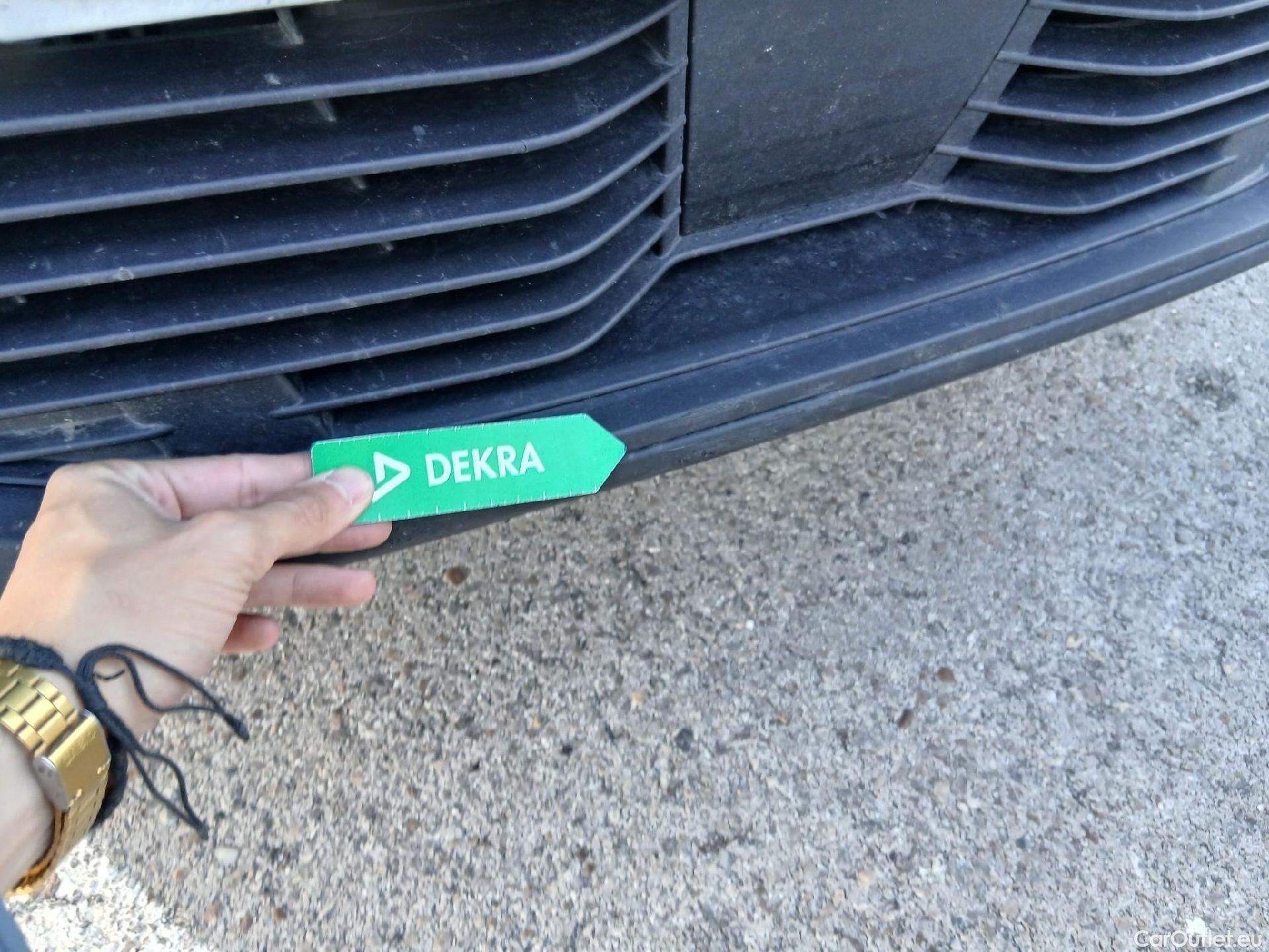  Peugeot  2008 PEUGEOT  / 2019 / 5P / todoterreno Active Pack Puretech 100 S&S BVM6 #5