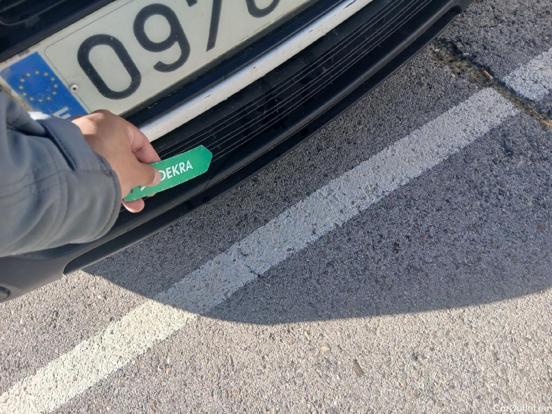  Citroen  C4 Cactus CITROEN  / 2018 / 5P / berlina con portón BlueHDi 73KW (100CV) Live #12