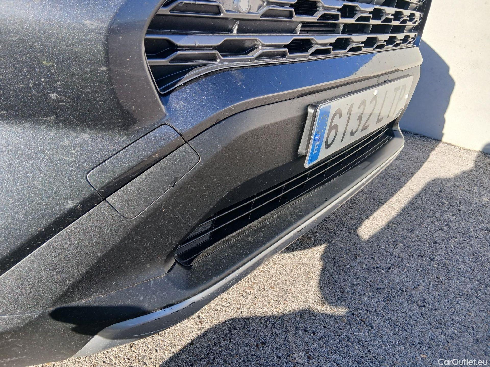  Toyota  RAV4 TOYOTA  / 2018 / 5P / todoterreno 2.5l 220H Advance #5