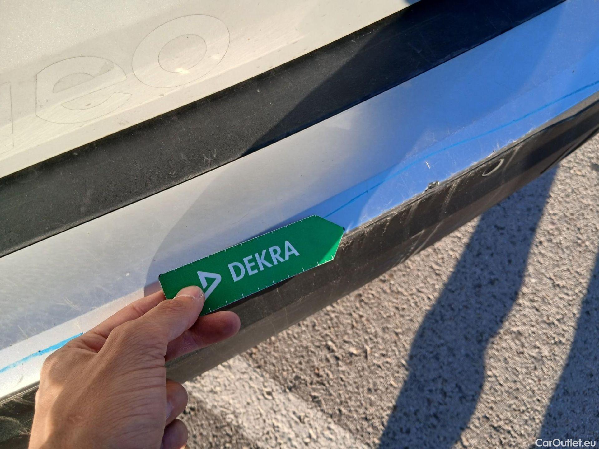  Peugeot  2008 PEUGEOT  / 2019 / 5P / todoterreno Active Pack Puretech 100 S&S BVM6 #23