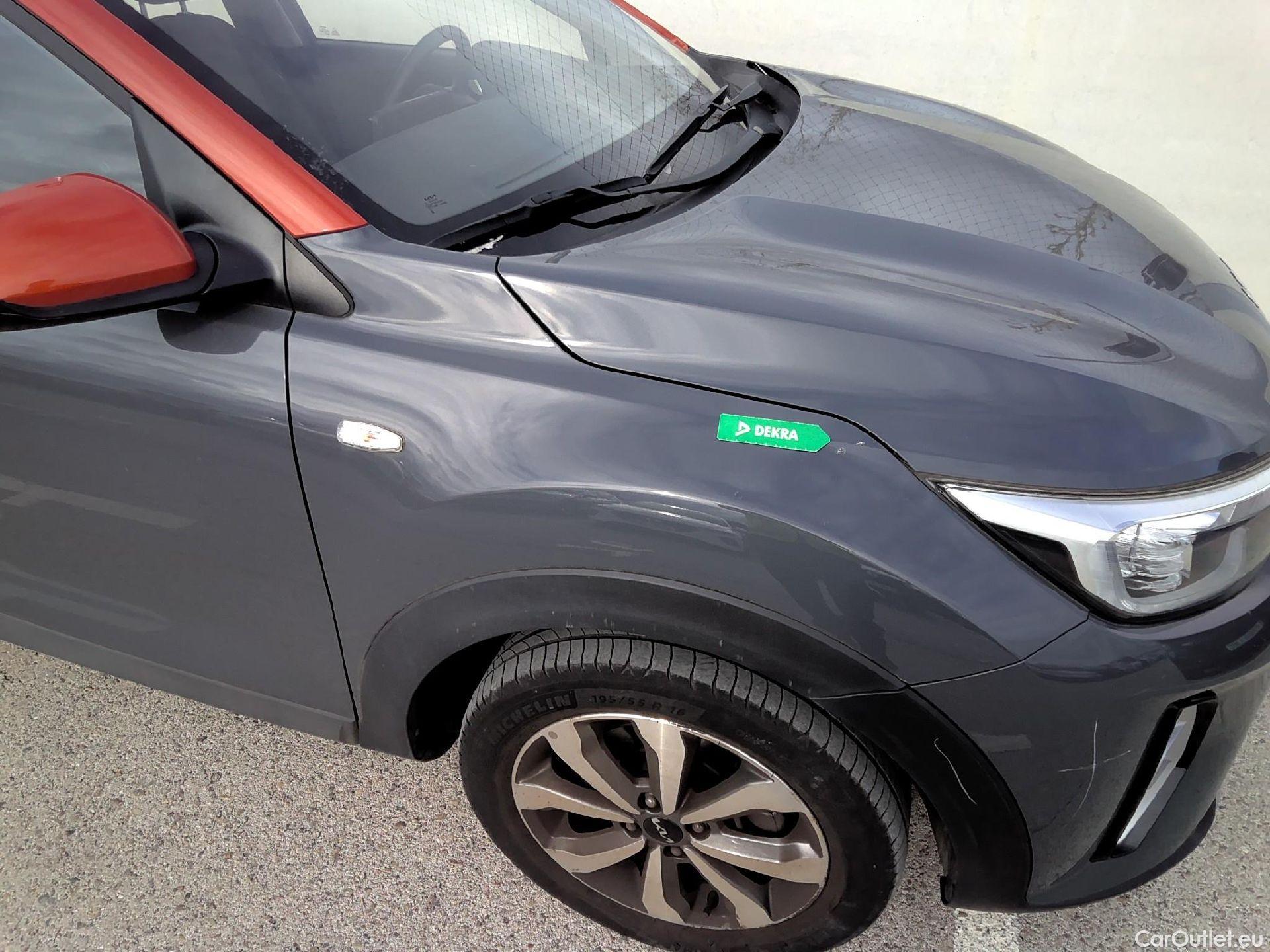  KIA  STONIC KIA  / 2017 / 5P / todoterreno 1.0 T-GDi 74kW (100CV) MHEV iMT Concept #43