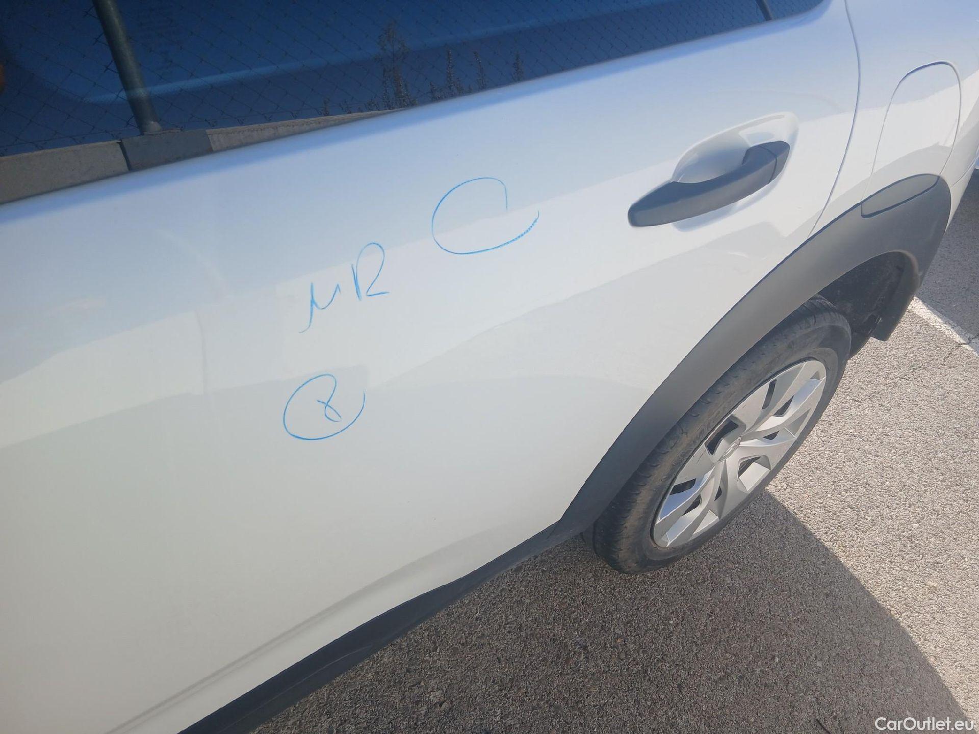  Citroen  C4 Cactus CITROEN  / 2018 / 5P / berlina con portón BlueHDi 73KW (100CV) Live #20