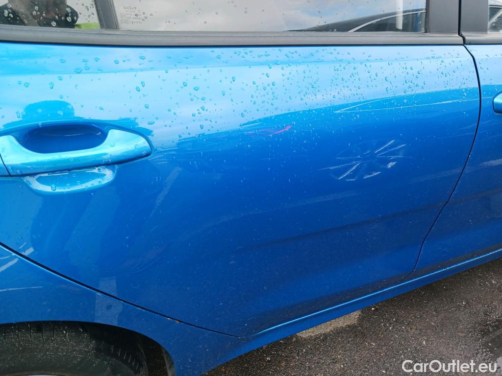  KIA  Rio KIA  / 2020 / 5P / berlina con portón 1.0 T-GDi 74kW (100CV) MHEV iMT Concept #37