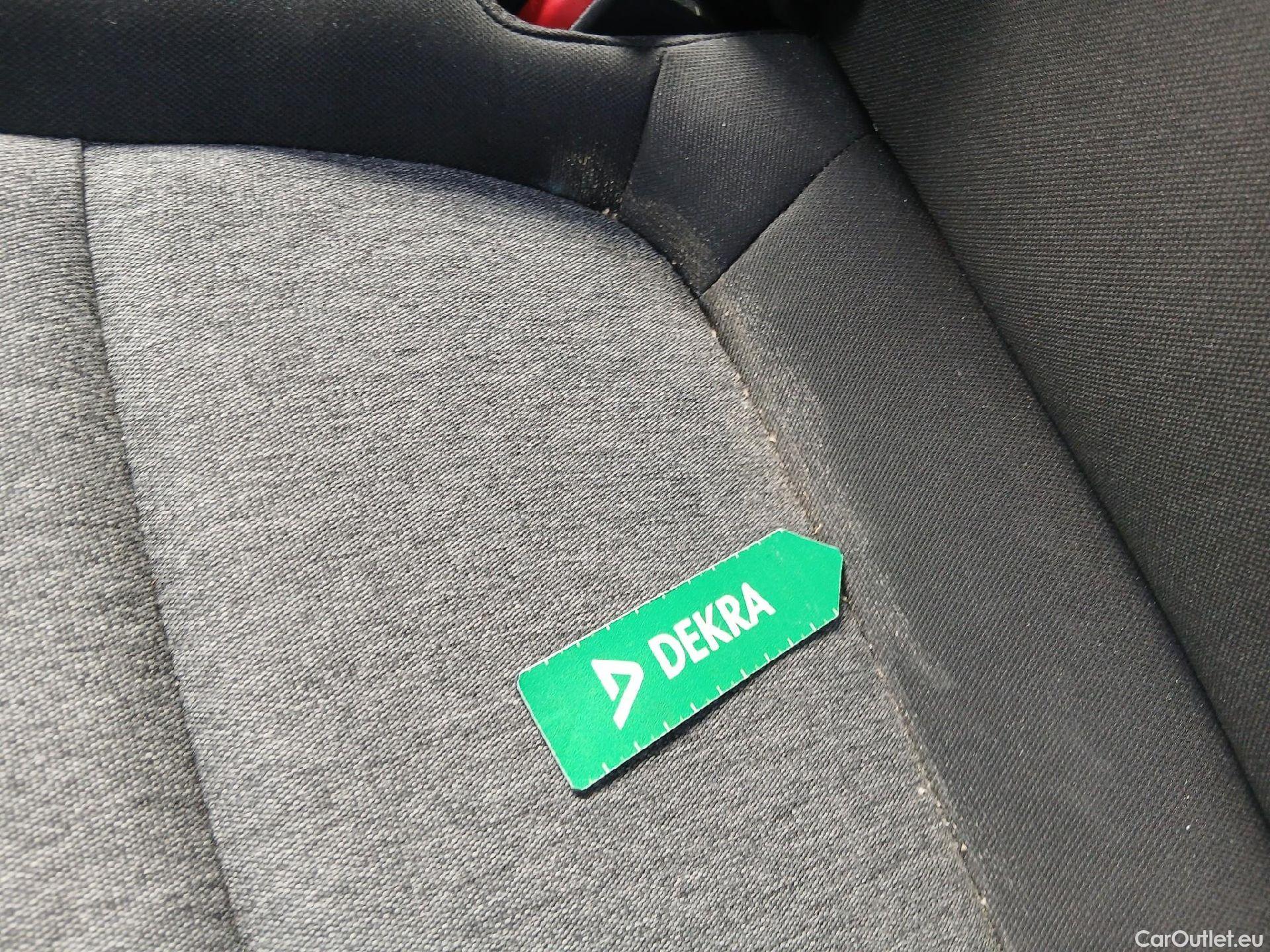  KIA  STONIC KIA  / 2017 / 5P / todoterreno 1.0 T-GDi 74kW (100CV) MHEV iMT Concept #20