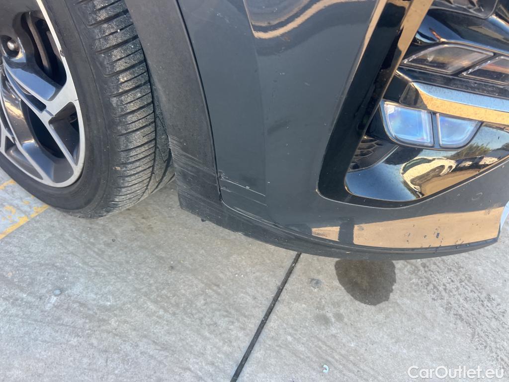  KIA  Sportage KIA  / 2018 / 5P / todoterreno 1.6 T-GDi GT Line Essential DCT 4x2 #32