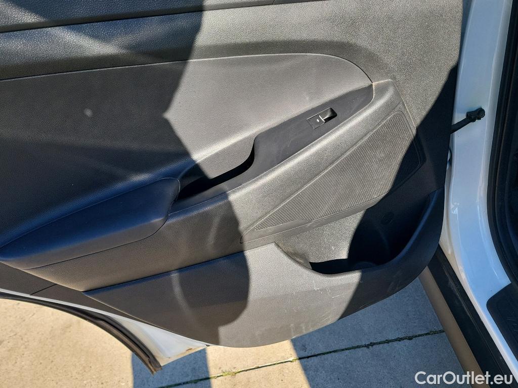  Hyundai  Tucson HYUNDAI  / 2018 / 5P / todoterreno 1.6 CRDI 85kW (116CV) 48V SLE 4X2(SP)(SL) #14