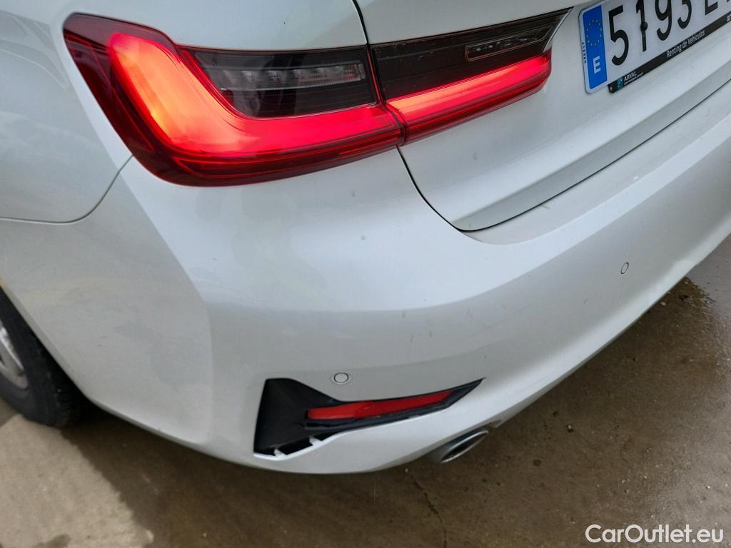  Bmw  Serie 3 BMW  / 2018 / 4P / sedán 318d Auto. #7