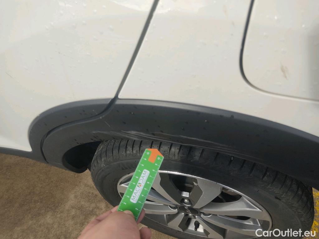  KIA  STONIC KIA  / 2017 / 5P / todoterreno 1.0 T-GDi 88kW (120CV) MHEV iMT Drive #13