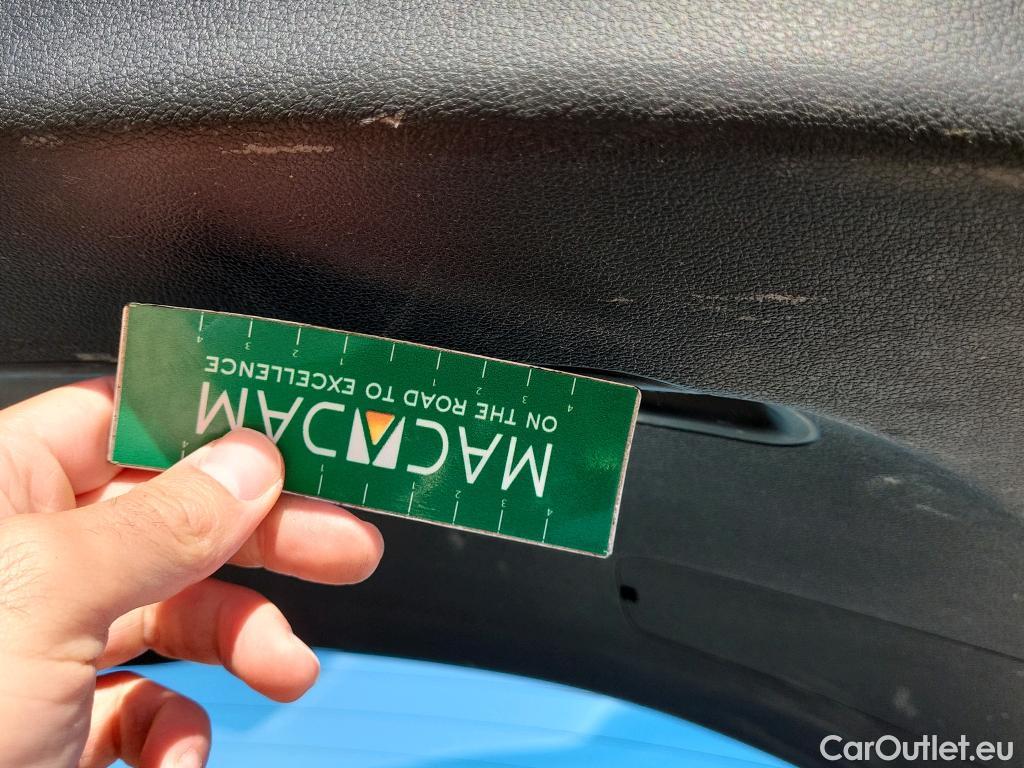  Hyundai  Tucson HYUNDAI  / 2018 / 5P / todoterreno 1.6 CRDI 85kW (116CV) 48V SLE 4X2(SP)(SL) #13