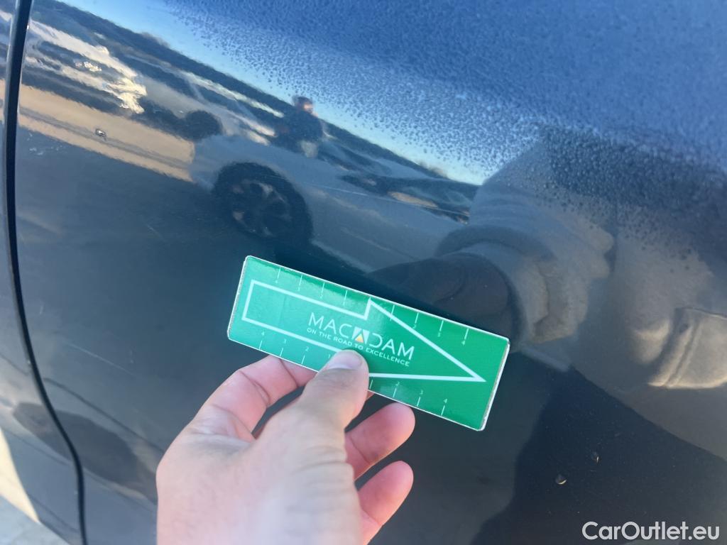  KIA  Sportage KIA  / 2018 / 5P / todoterreno 1.6 T-GDi GT Line Essential DCT 4x2 #15