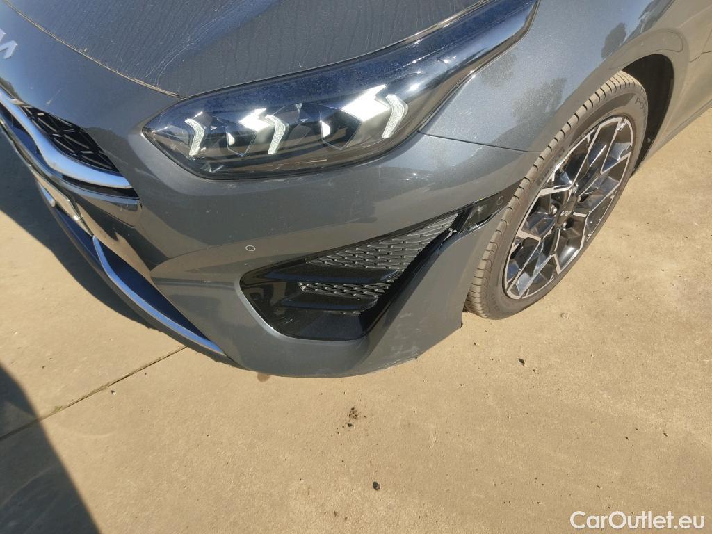  KIA  Cee'd KIA Ceed Tourer / 2021 / 5P / familiar Tourer 1.5 MHEV 118kW(160CV) GT Line DCT #7