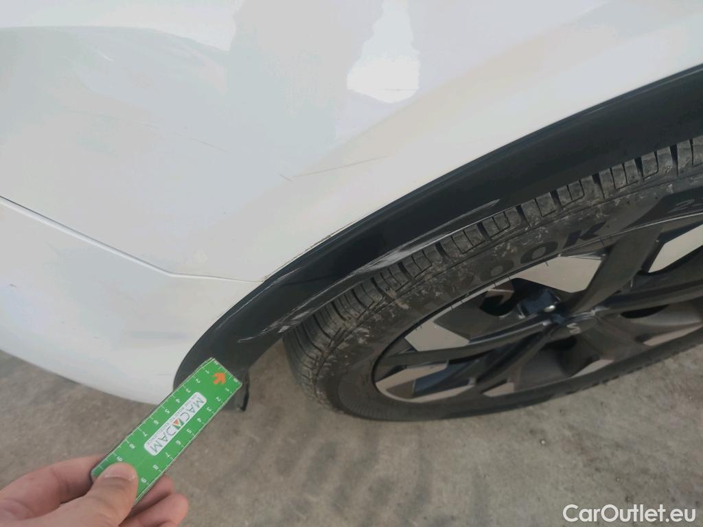  KIA  Sportage KIA  / 2022 / 5P / todoterreno 1.6 T-GDi PHEV 198kW (265CV) Tech 4X4 #19