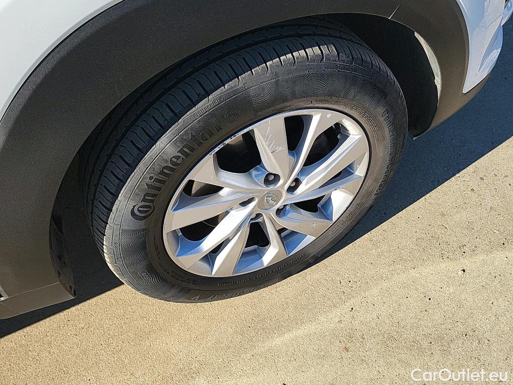  Hyundai  Tucson HYUNDAI  / 2018 / 5P / todoterreno 1.6 CRDI 85kW (116CV) 48V SLE 4X2(SP)(SL) #10