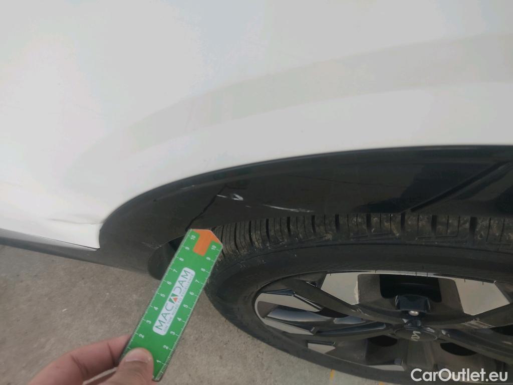  KIA  Sportage KIA  / 2022 / 5P / todoterreno 1.6 T-GDi PHEV 198kW (265CV) Tech 4X4 #17