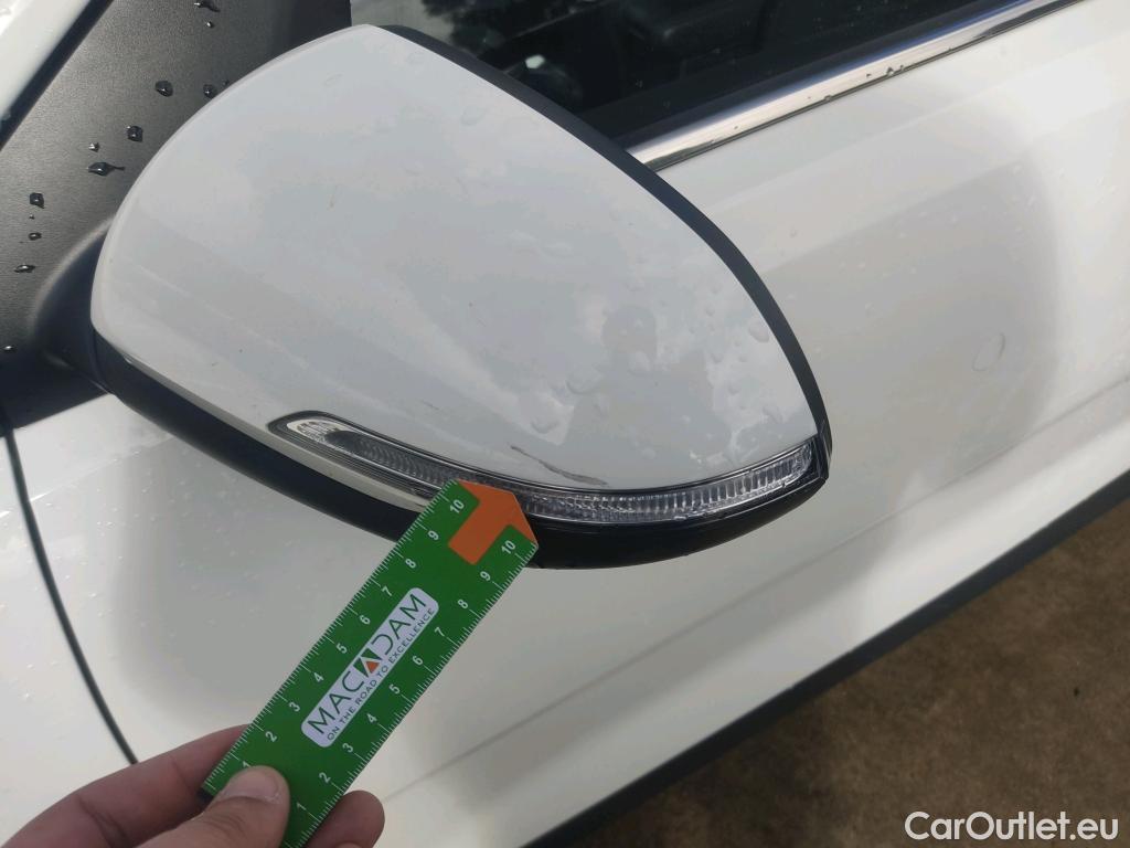  KIA  STONIC KIA  / 2017 / 5P / todoterreno 1.0 T-GDi 88kW (120CV) MHEV iMT Drive #21