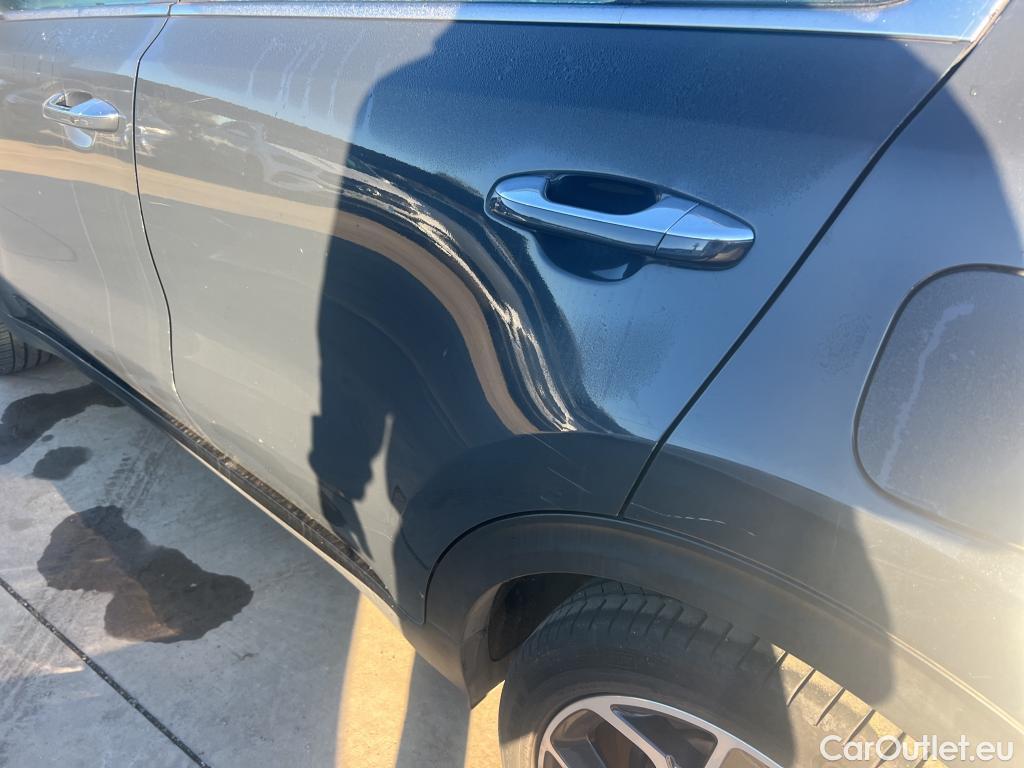  KIA  Sportage KIA  / 2018 / 5P / todoterreno 1.6 T-GDi GT Line Essential DCT 4x2 #13