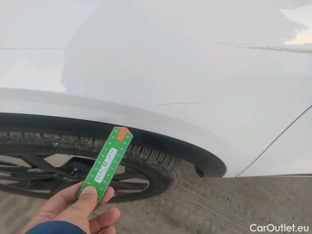  KIA  Sportage KIA  / 2022 / 5P / todoterreno 1.6 T-GDi PHEV 198kW (265CV) Tech 4X4 #28