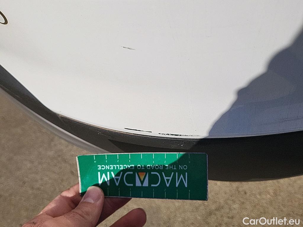  Hyundai  Tucson HYUNDAI  / 2018 / 5P / todoterreno 1.6 CRDI 85kW (116CV) 48V SLE 4X2(SP)(SL) #23