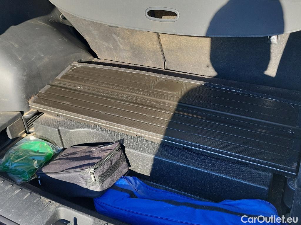  Hyundai  Tucson HYUNDAI  / 2018 / 5P / todoterreno 1.6 CRDI 85kW (116CV) 48V SLE 4X2(SP)(SL) #7