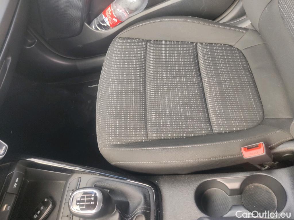  KIA  STONIC KIA  / 2017 / 5P / todoterreno 1.0 T-GDi 88kW (120CV) MHEV iMT Drive #17