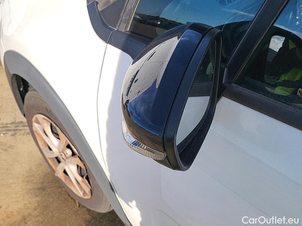  Citroen  C3  Live Pack 1.5 BlueHDi 100CV MT6 E6d #44